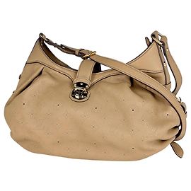 Bolso de hombro Louis Vuitton XS en Beige Beige