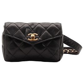 Borsa cintura Chanel in pelle matelassé nera Nero