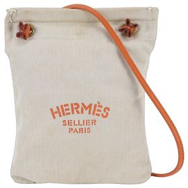 Hermès Sac à épaule Hermes Aline PM Toile Chevron Leather Beige