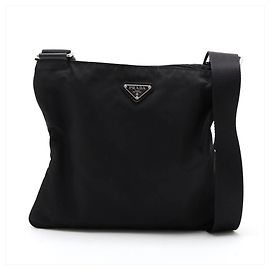 Prada Tessuto Nylon Messenger-Tasche mit Leder-Dreieckslogo Schwarz