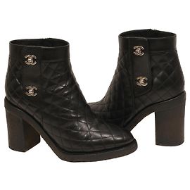 Chanel Multi CC Gesteppte Leder Stiefeletten Schwarz
