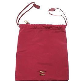 Miu Miu Bordeaux Satinleder-Beuteltasche Bordeaux