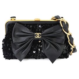 Bolsa de ombro Chanel com corrente e fita Preto