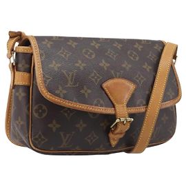 Louis Vuitton Sologne Monogram Canvas Castaño