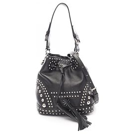 Sac à main en cuir clouté Prada Noir