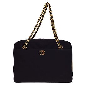 Chanel Vintage Pocket Camera Chevron Jersey Medium Negro