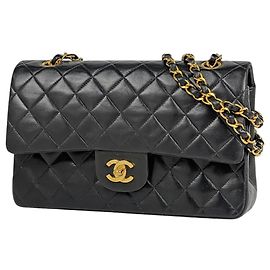Chanel Matelassé Shoulder Bag Black