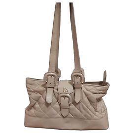 Bolso Burberry Beaton de piel acolchada beige Beige