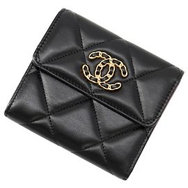 Portefeuille Chanel noir tri-fold en lambskin Noir