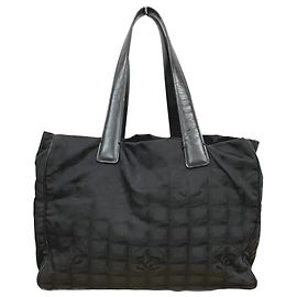 Chanel MM Tote Bag in Black Canvas and Leather Black