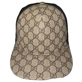Boné Gucci GG Supreme em lona e malha Preto Bege