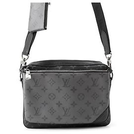 Louis Vuitton Monogram Eclipse Schultertasche Schwarz