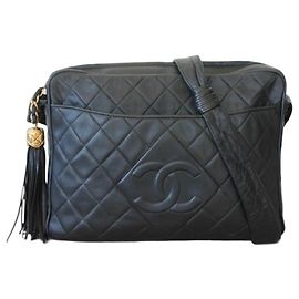 Sac Caméra CHANEL en Cuir Matelassé Noir Noir
