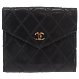 Chanel CC Compact Quilted Caviar Negro