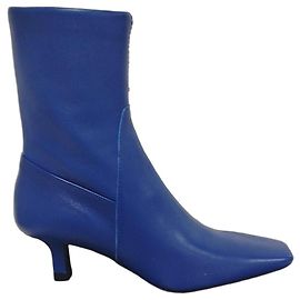 Zara Blaue Lederstiefeletten mit spitzer Kappe Blau