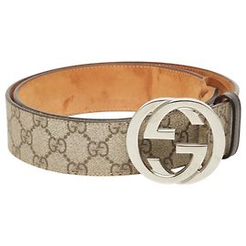 Ceinture Gucci Interlocking G GG Supreme en cuir Beige