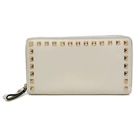 Valentino Garavani Rockstud Zip Around Leather Medium Blanc