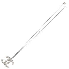 Pendente Chanel CC in metallo con cristalli Argento