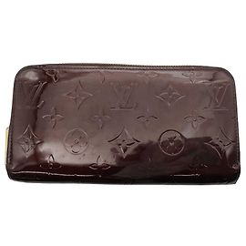 Louis Vuitton Zippy Monogram Vernis Long Burdeos