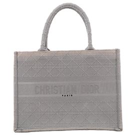 Borsa a tracolla Christian Dior Book Tote Medium Cannage Canvas in Gray Grigio