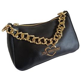 Bolsa Hobo Love Moschino Preta com Corrente Dourada Preto