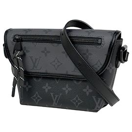 Louis Vuitton Pulse Wearable Wallet Shoulder Bag Black Monogram