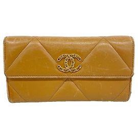 Portefeuille long Chanel en cuir d'agneau marron clair Marron clair