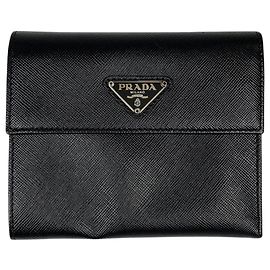 Prada Tri-fold Wallet in Black Leather Black