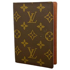 Louis Vuitton Monogram Passhülle Braun