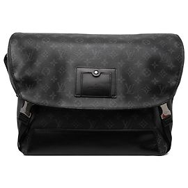 Louis Vuitton Black Monogram Eclipse Voyager MM Preto