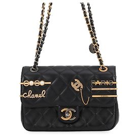 Bolsa de Ombro com Corrente Chanel Matelassé Preto