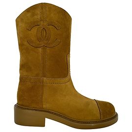 Chanel Interlocking CC Logo Mid-Calf Riding Boots in Camel Suede  Yellow Camel