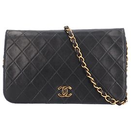 Chanel Matelassé Leather Shoulder Bag Black