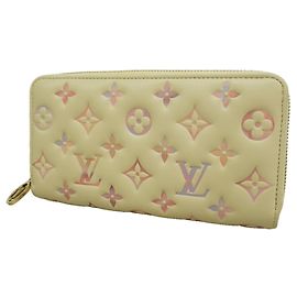 Louis Vuitton Coussin Zippy Long Wallet White