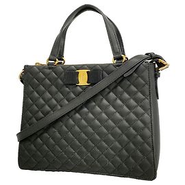 Salvatore Ferragamo Vara Lederhandtasche Schwarz