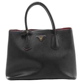 Sac à main Prada en cuir Saffiano noir Rouge