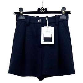 Chanel Shorts aus Wolle Navy Andere