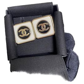 Chanel Ohrringe aus Metall Andere