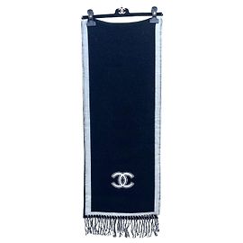 Sciarpa Chanel in Cashmere Bianco e Nero Double C Altro