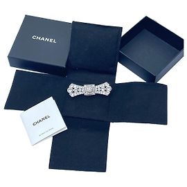 Chanel Pins & Broschen Andere