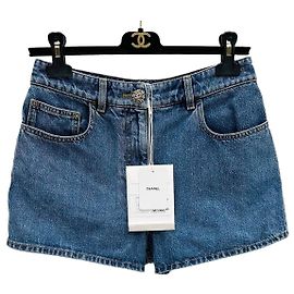 Shorts Chanel em Denim Azul Outro