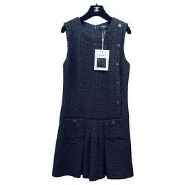 Vestido Colete Chanel de Tweed Preto Outro