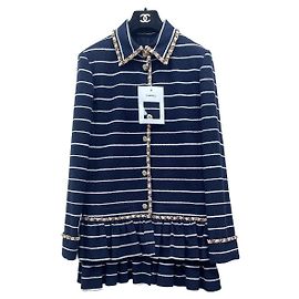 Vestido casaco Chanel de tweed com acabamento floral Outro