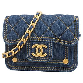 Bolsa de Ombro com Corrente Chanel Mini Matelassé Azul