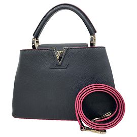 Louis Vuitton Capucines BB Handtasche Blau