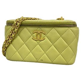 Borsa a tracolla Chanel Matelassé con catena Verde