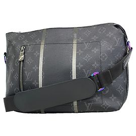 Borsa a tracolla Louis Vuitton Monogram Eclipse Nero