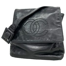 Borsa a tracolla Chanel in pelle d'agnello nera Nero