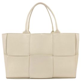 Saco Tote Bottega Veneta Arco Branco