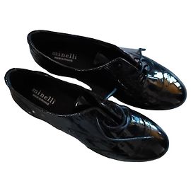 Chaussures Minelli noires vernies Noir